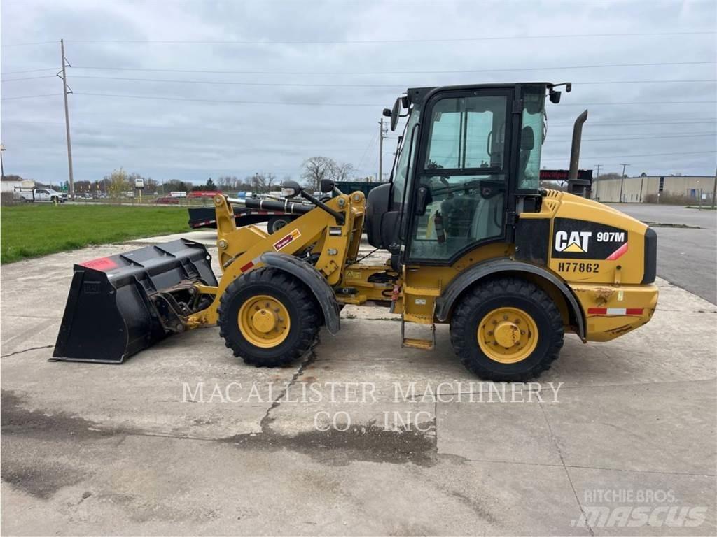 CAT 907M Фронтальные погрузчики