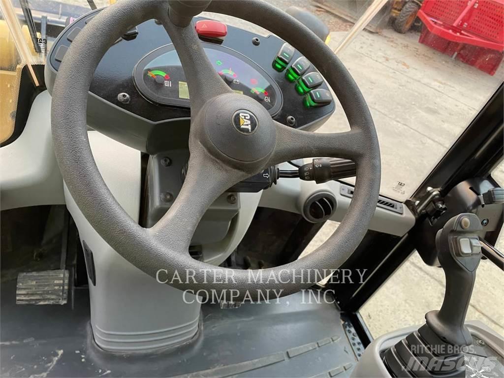 CAT 908 Фронтальные погрузчики