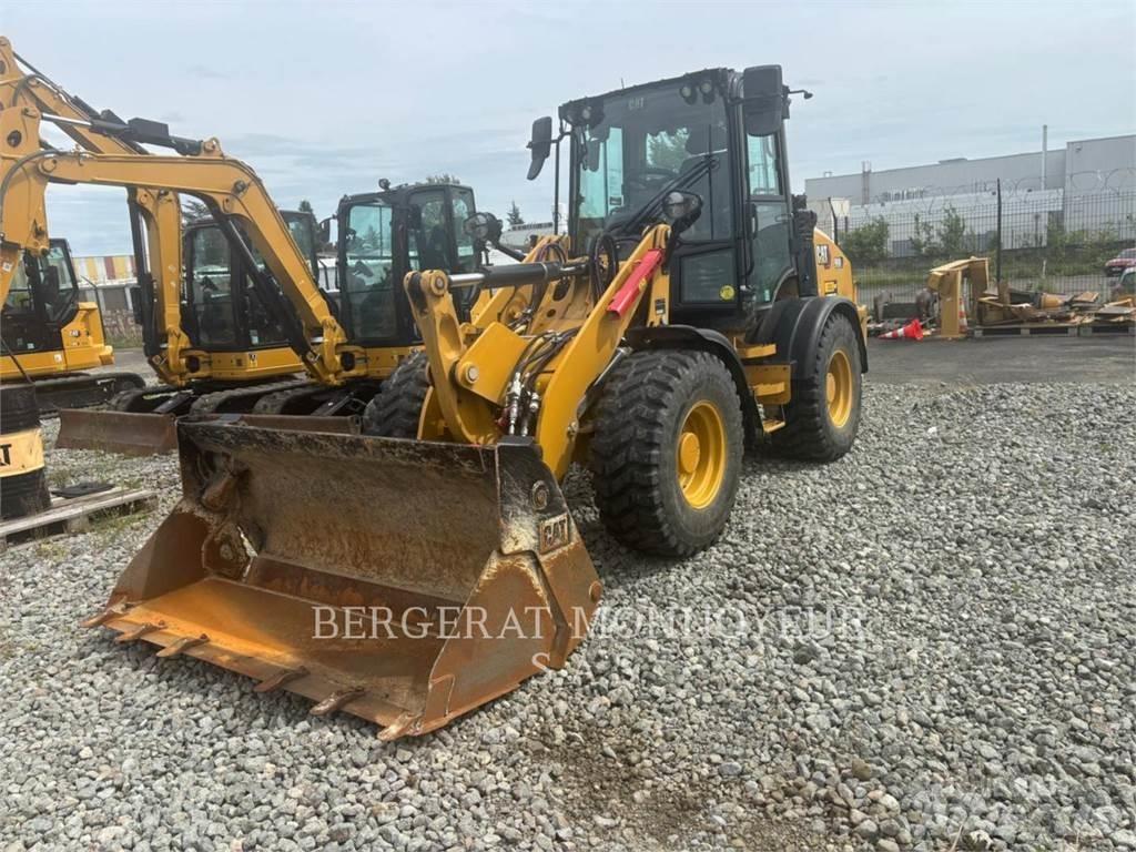 CAT 908 Фронтальные погрузчики