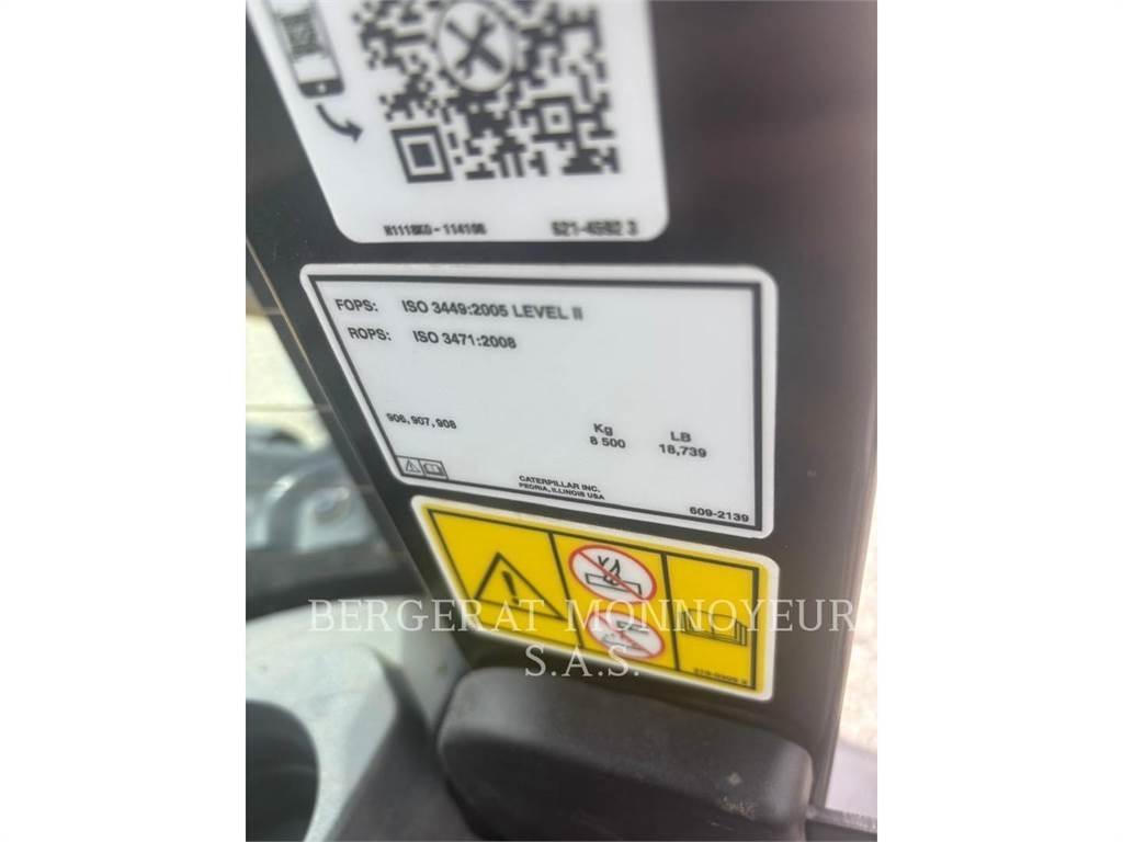 CAT 908 Фронтальные погрузчики