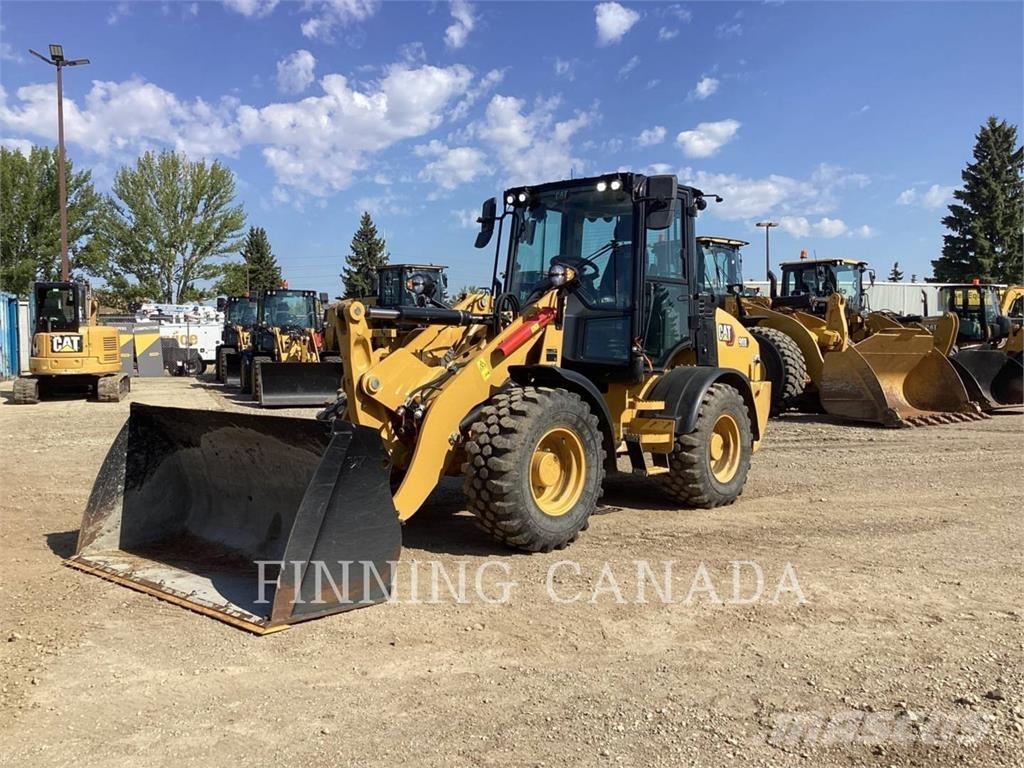 CAT 908 Фронтальные погрузчики