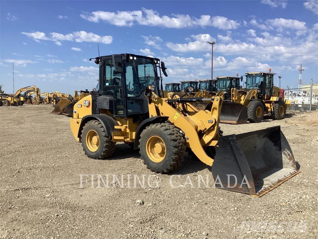 CAT 908 Фронтальные погрузчики