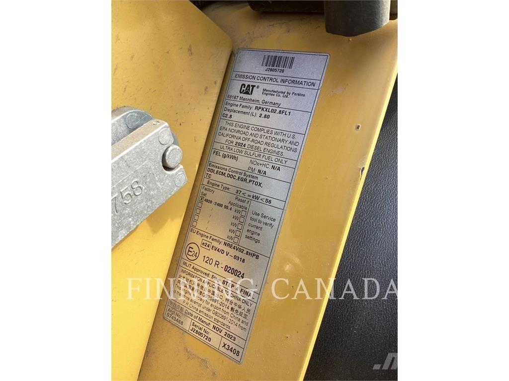 CAT 908 Фронтальные погрузчики