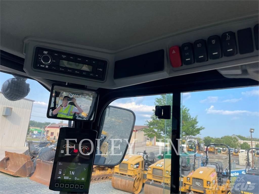 CAT 908-14 Фронтальные погрузчики
