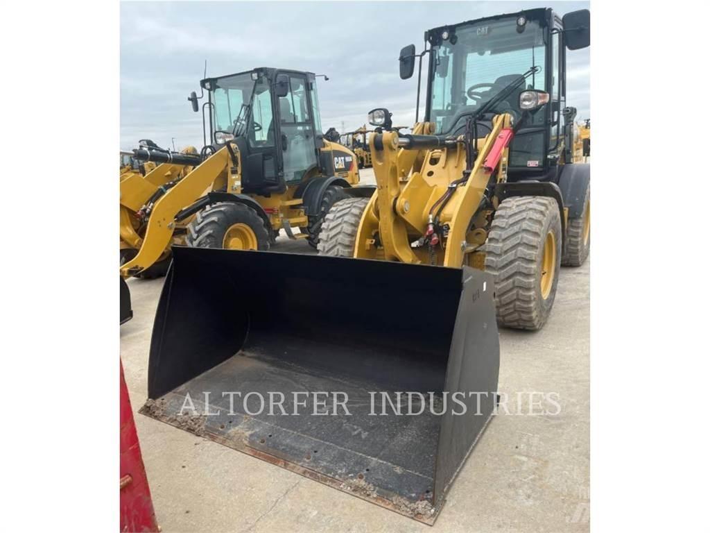 CAT 908-14 Фронтальные погрузчики