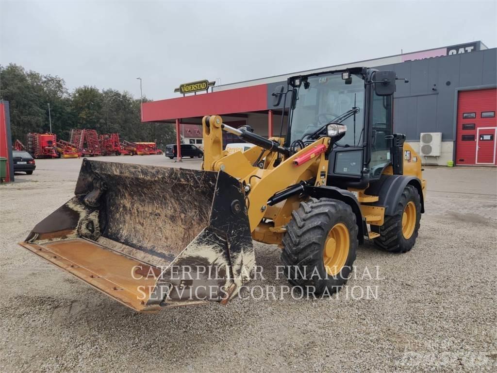 CAT 908-14 Фронтальные погрузчики