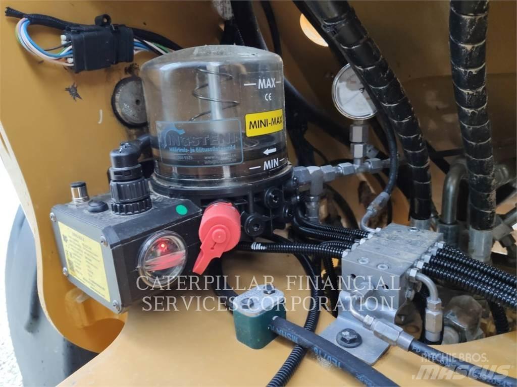 CAT 908-14 Фронтальные погрузчики