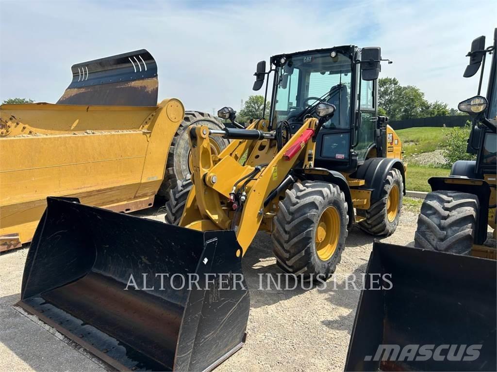 CAT 908-14 Фронтальные погрузчики