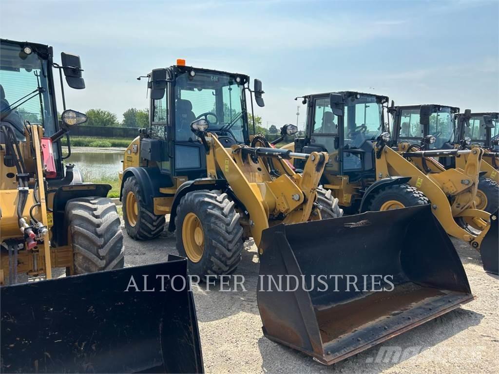 CAT 908-14 Фронтальные погрузчики