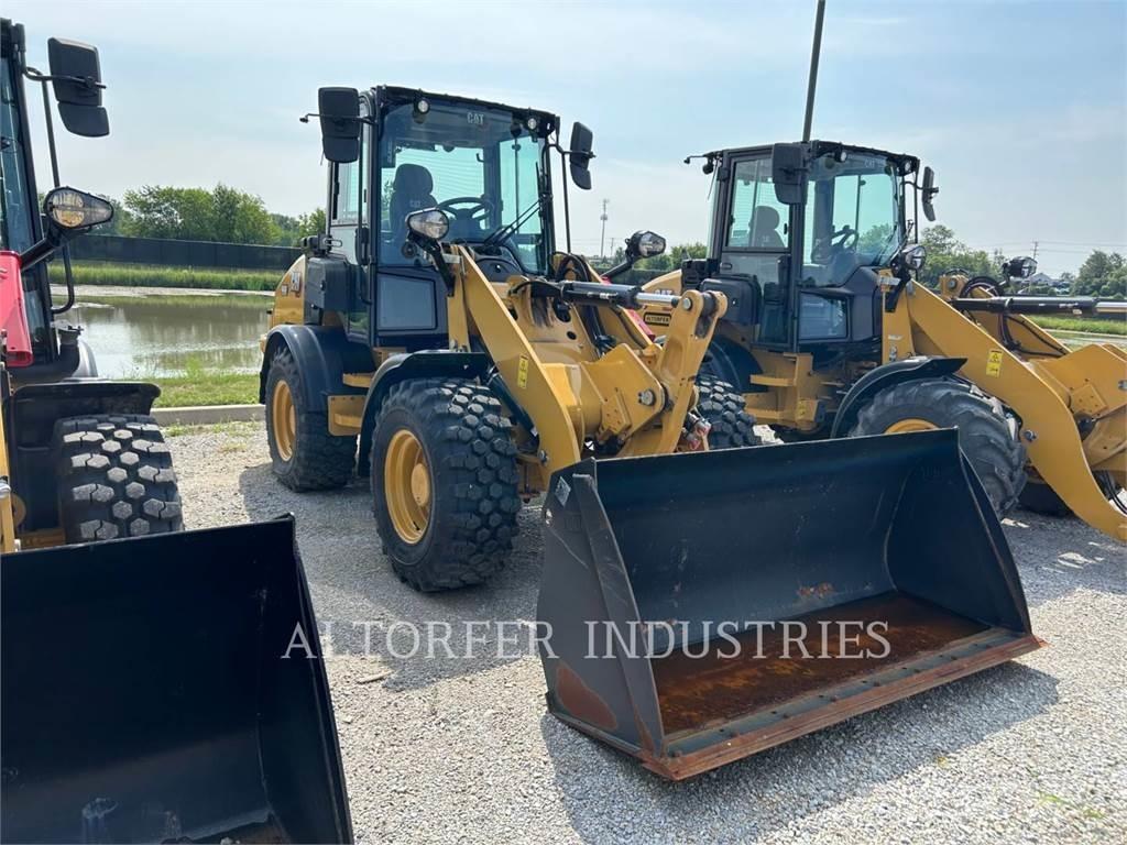 CAT 908-14 Фронтальные погрузчики
