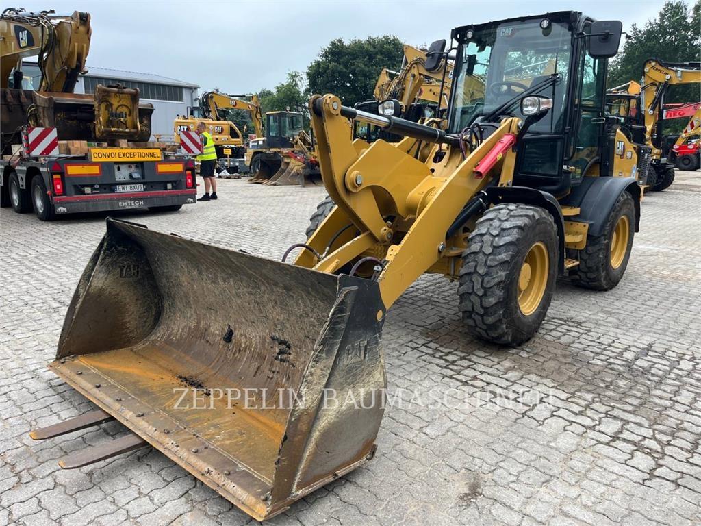 CAT 908-14 Фронтальные погрузчики