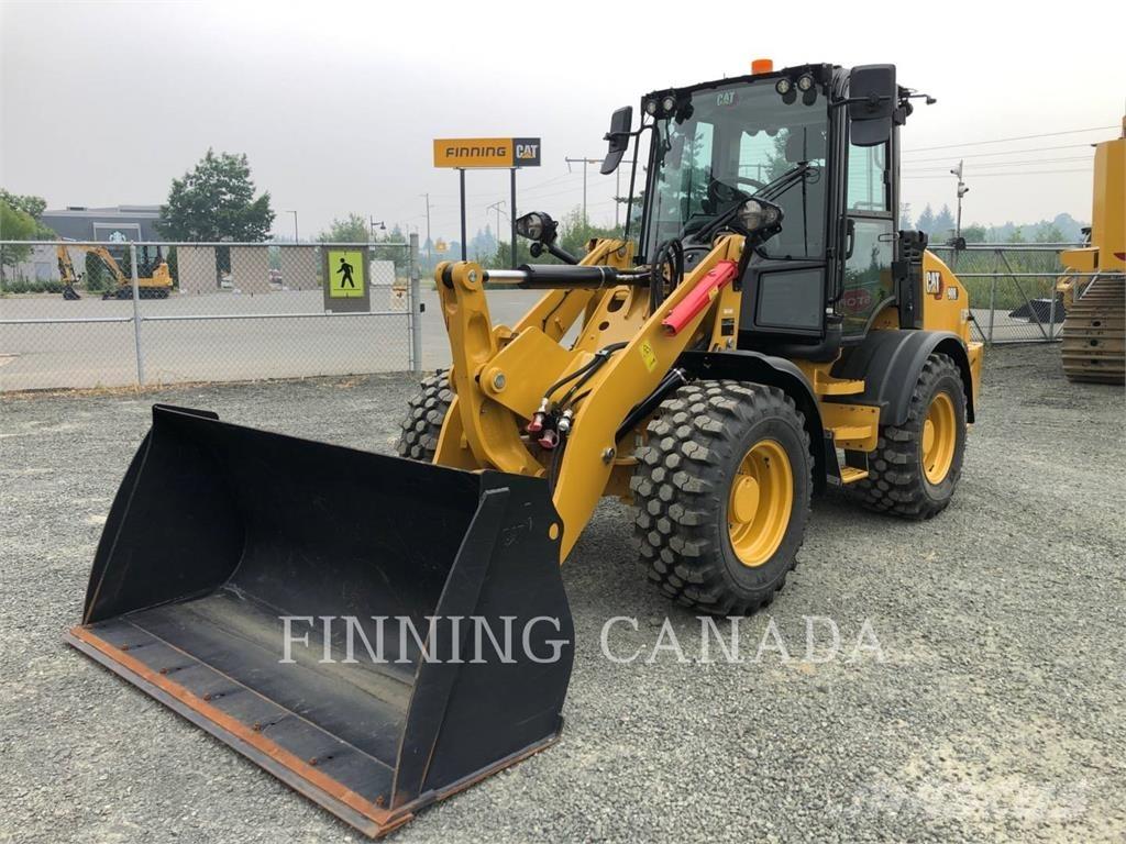 CAT 908-14 Фронтальные погрузчики