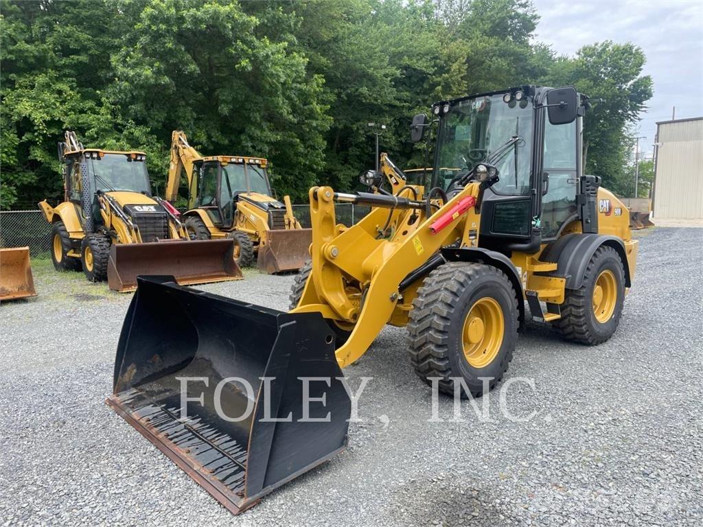 CAT 908-14 Фронтальные погрузчики
