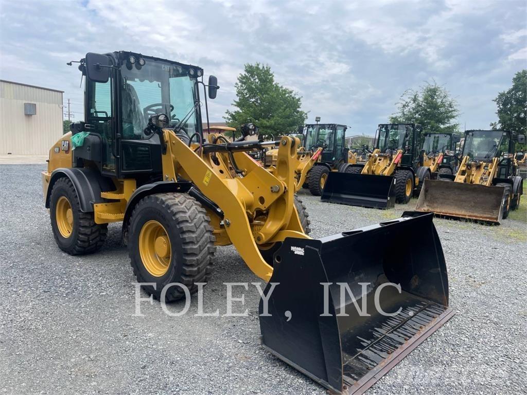 CAT 908-14 Фронтальные погрузчики