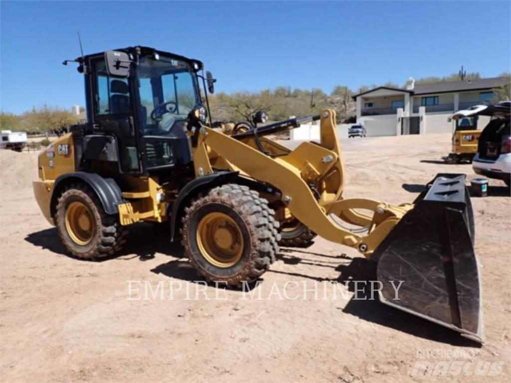 CAT 908-14 CA Фронтальные погрузчики