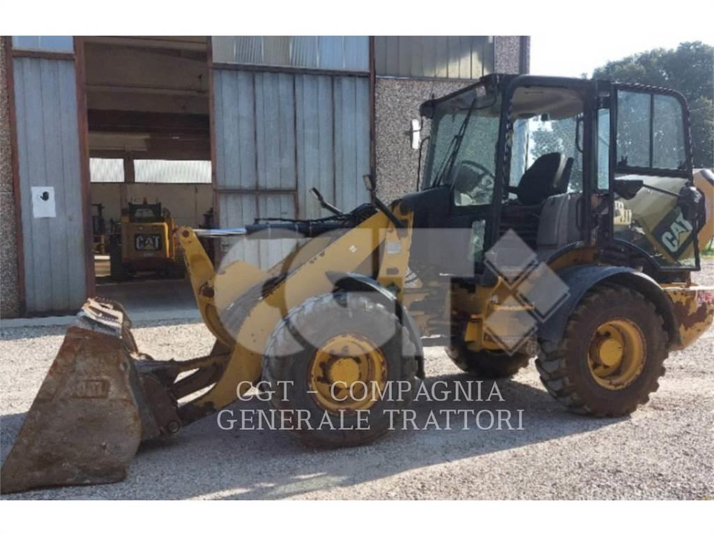 CAT 908H Фронтальные погрузчики