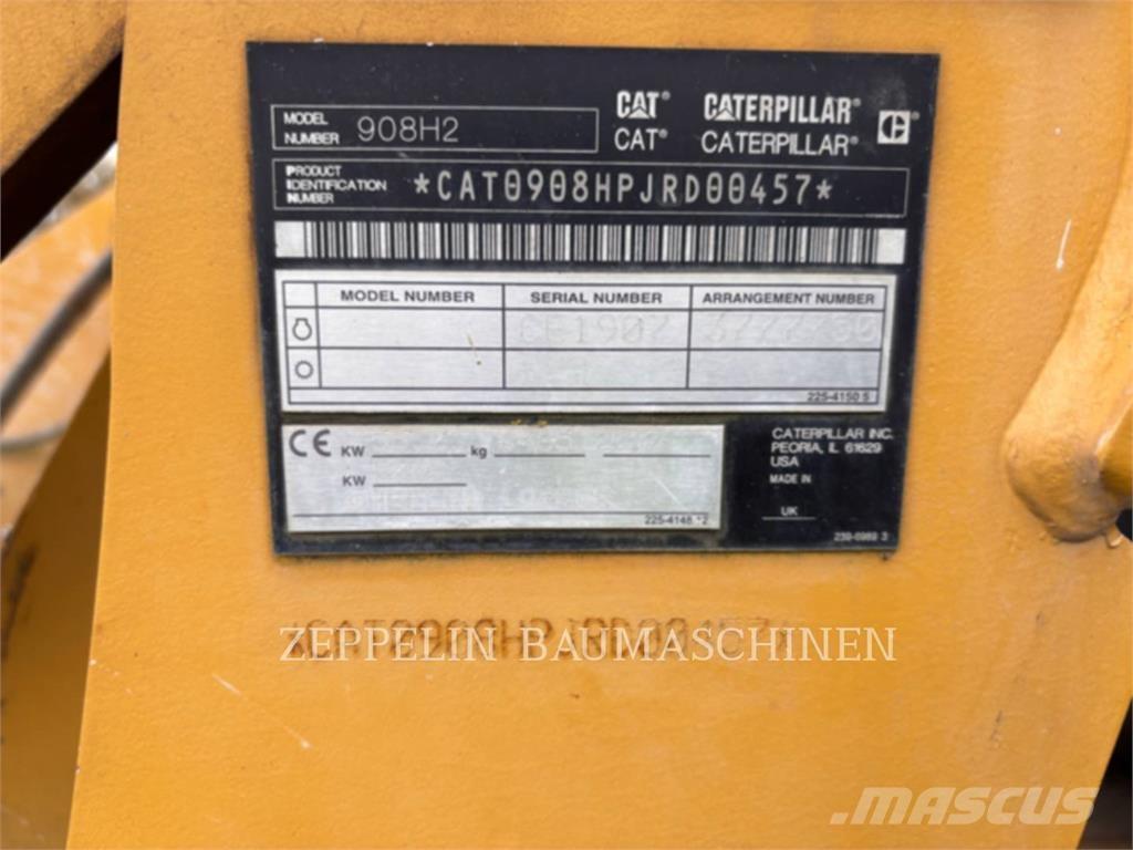CAT 908H Фронтальные погрузчики