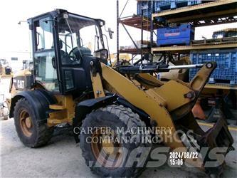 CAT 908H2 Фронтальные погрузчики