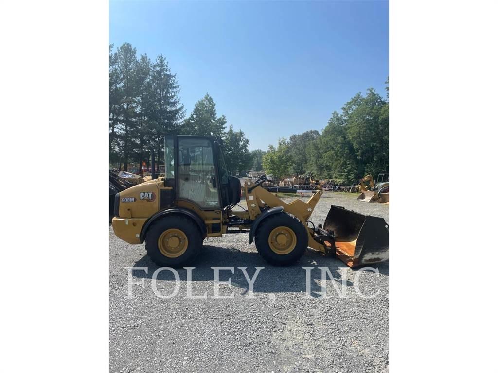 CAT 908M Фронтальные погрузчики