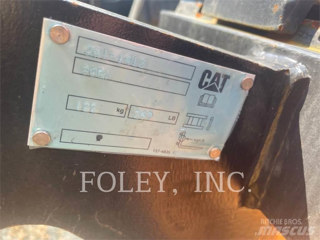 CAT 908M Фронтальные погрузчики