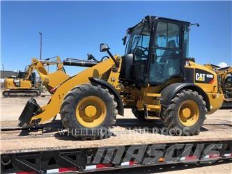 CAT 908M Фронтальные погрузчики