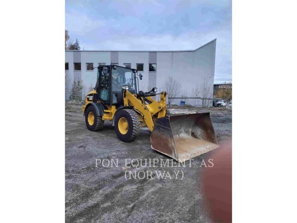 CAT 908M Фронтальные погрузчики