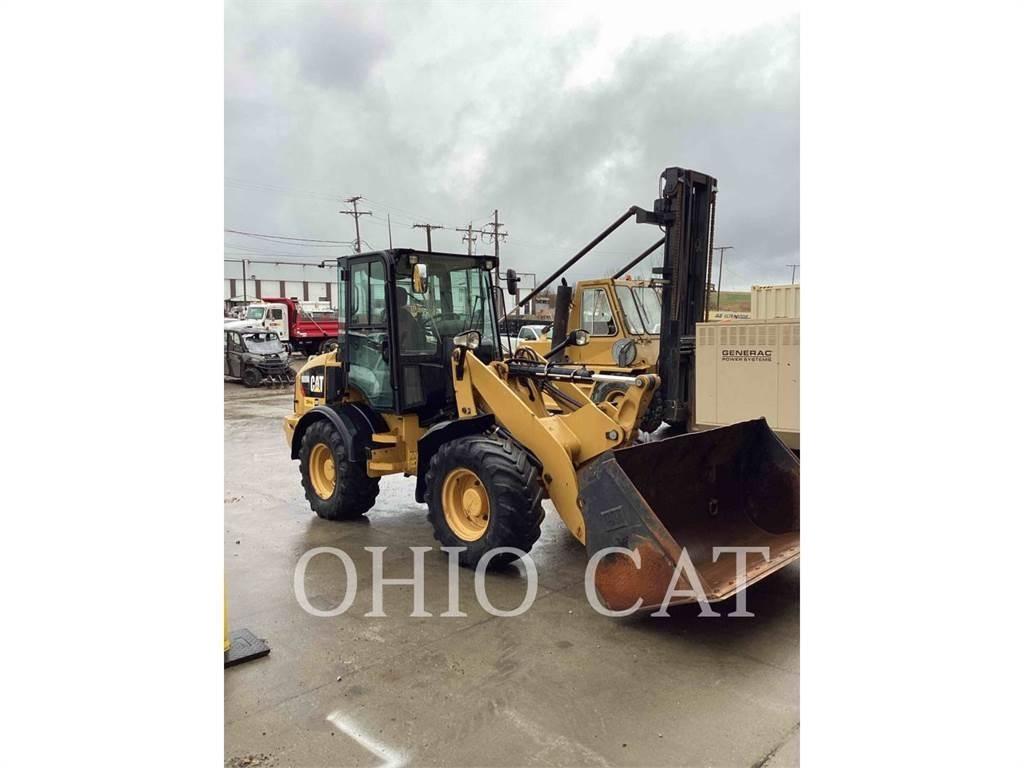 CAT 908M Малые погрузчики