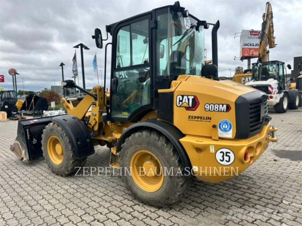 CAT 908M Фронтальные погрузчики