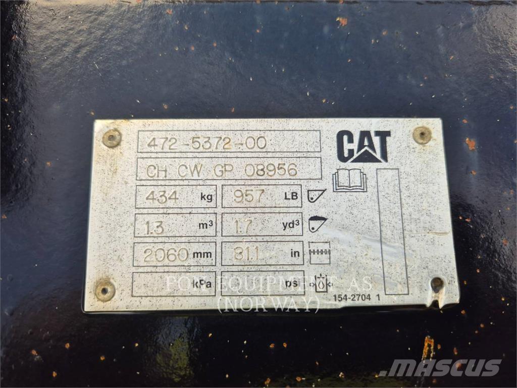 CAT 908M Фронтальные погрузчики