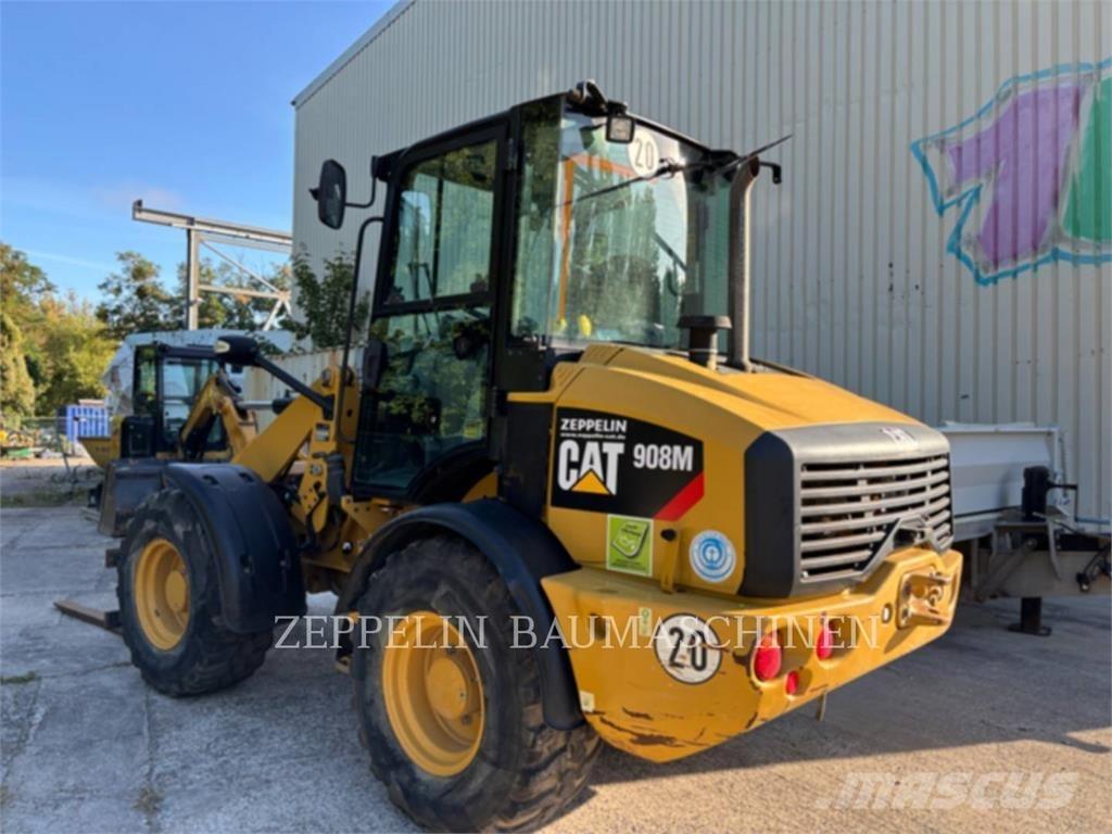 CAT 908M Фронтальные погрузчики