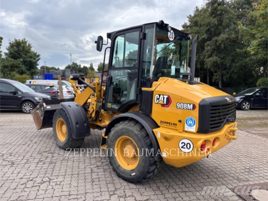 CAT 908M Фронтальные погрузчики