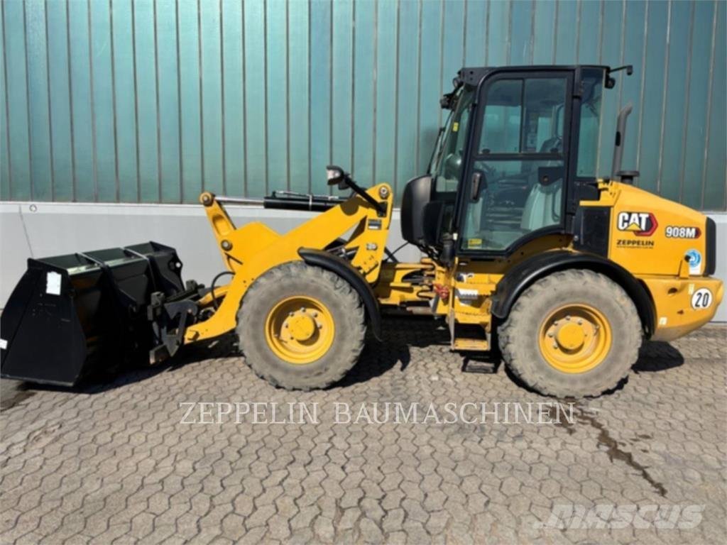 CAT 908M Фронтальные погрузчики