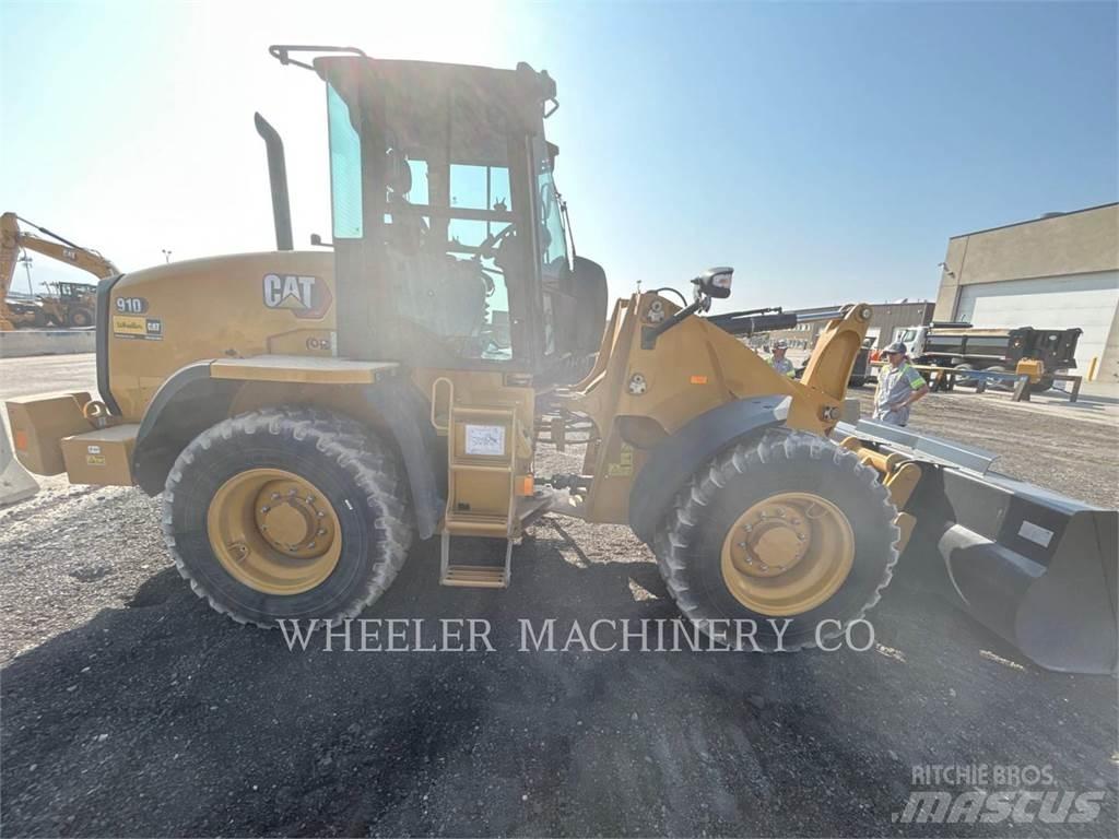 CAT 910 Фронтальные погрузчики