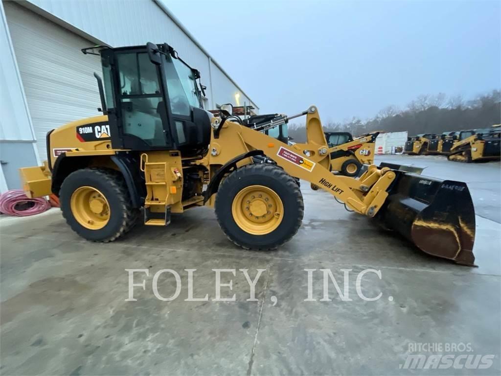 CAT 910M Фронтальные погрузчики