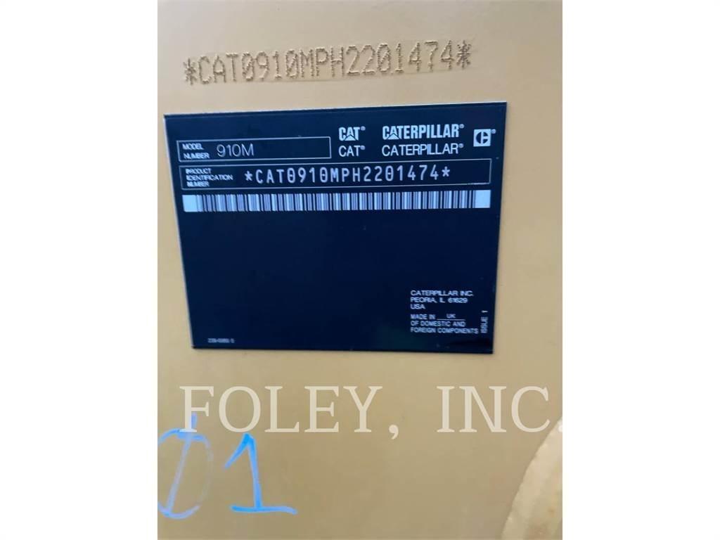 CAT 910M Фронтальные погрузчики