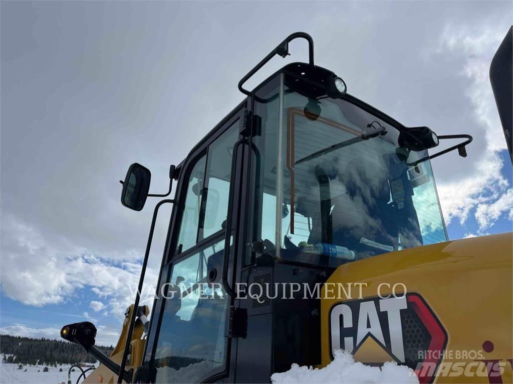 CAT 914 Фронтальные погрузчики
