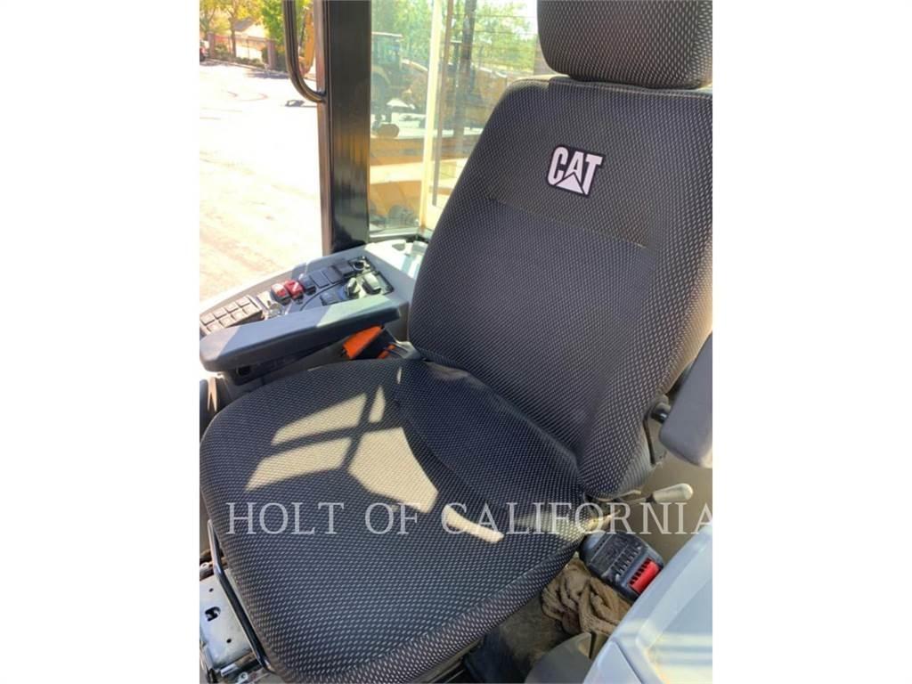 CAT 914 Фронтальные погрузчики