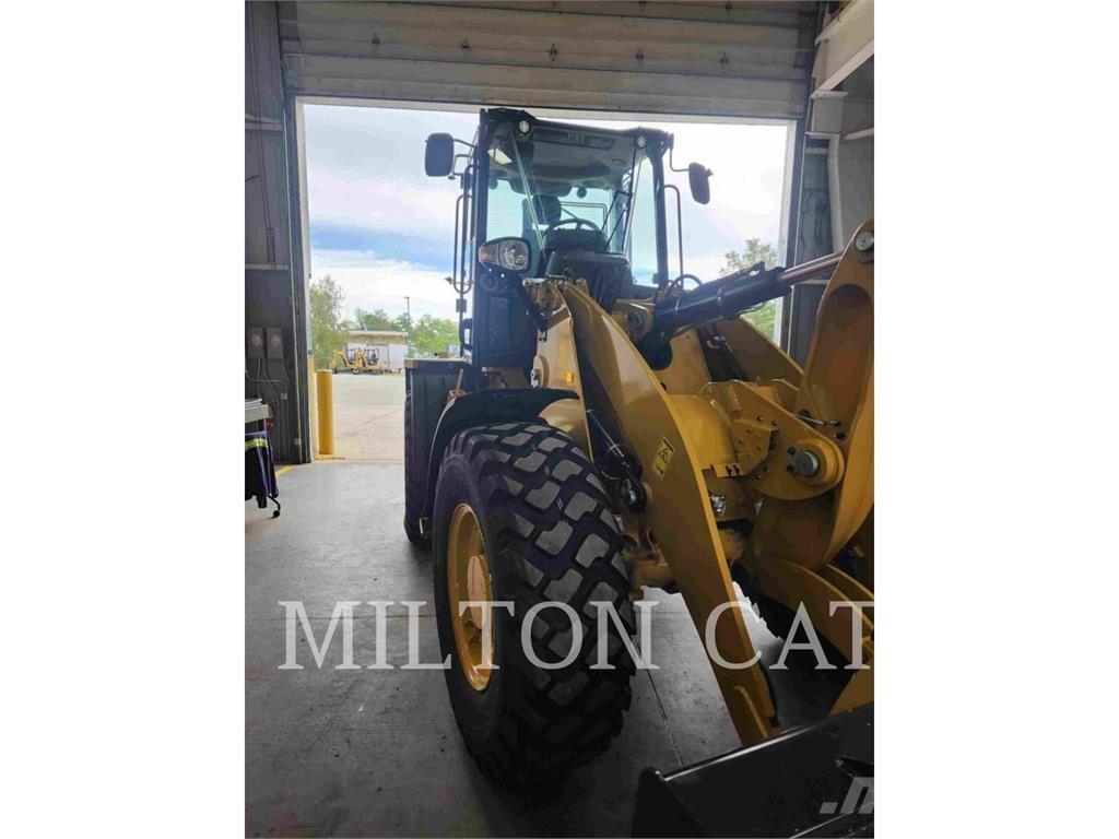CAT 914 Фронтальные погрузчики