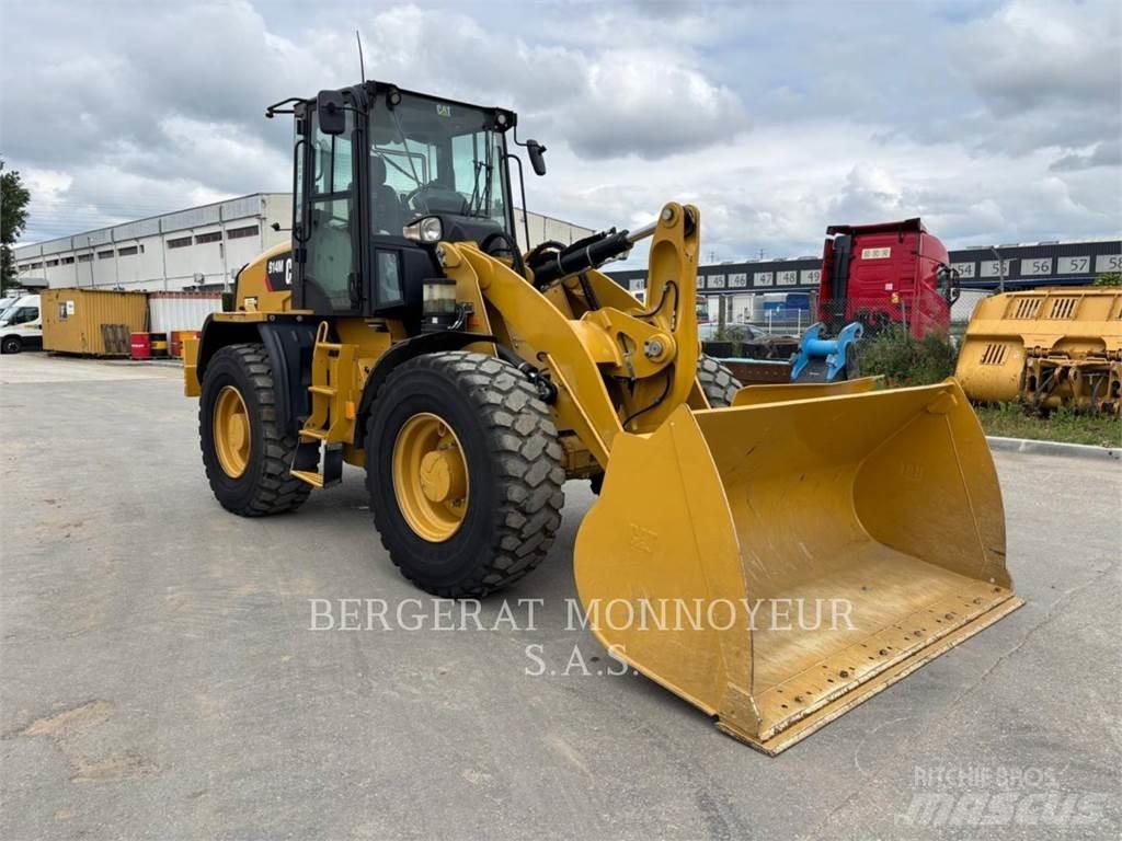 CAT 914M Фронтальные погрузчики