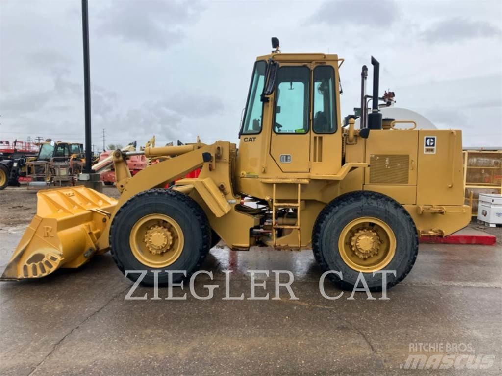 CAT 916 Фронтальные погрузчики