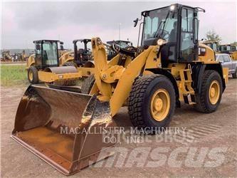CAT 918M Фронтальные погрузчики