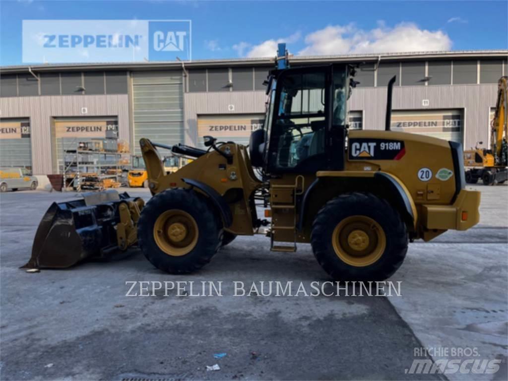 CAT 918M Фронтальные погрузчики