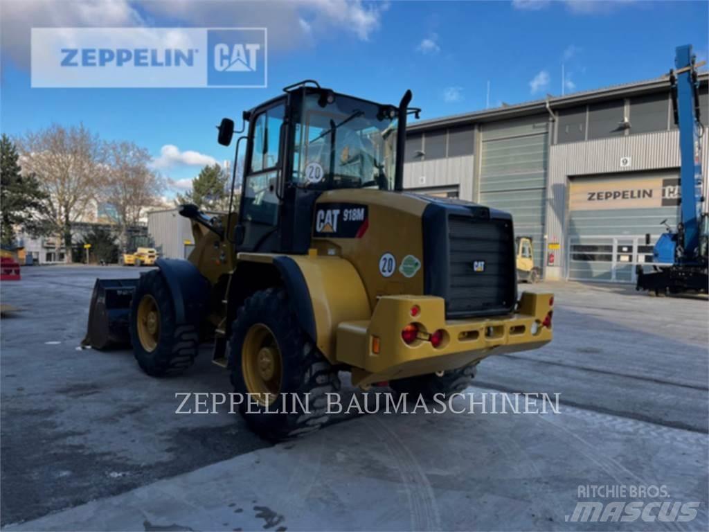 CAT 918M Фронтальные погрузчики