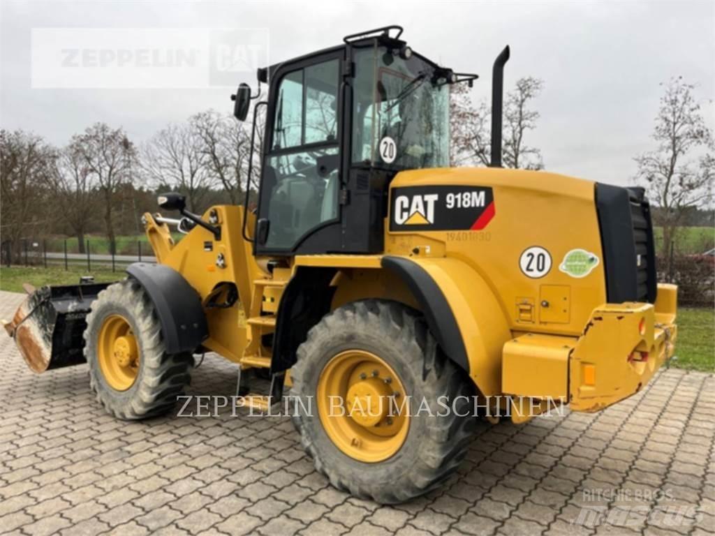 CAT 918M Фронтальные погрузчики