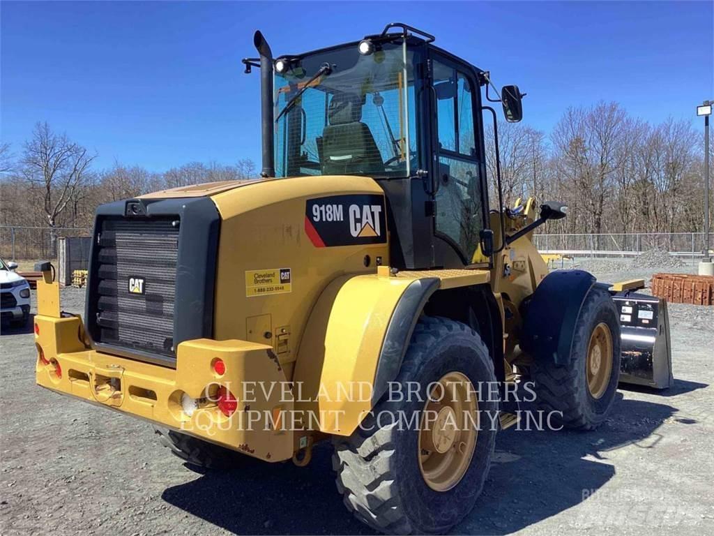 CAT 918M Фронтальные погрузчики