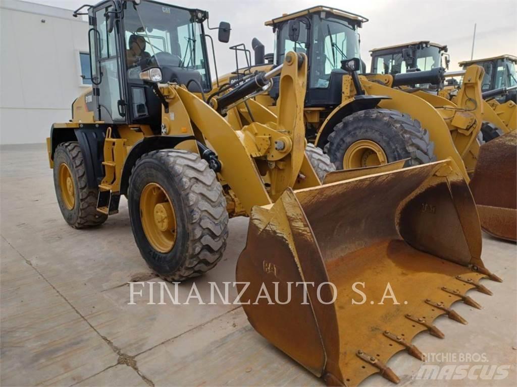 CAT 918M Фронтальные погрузчики