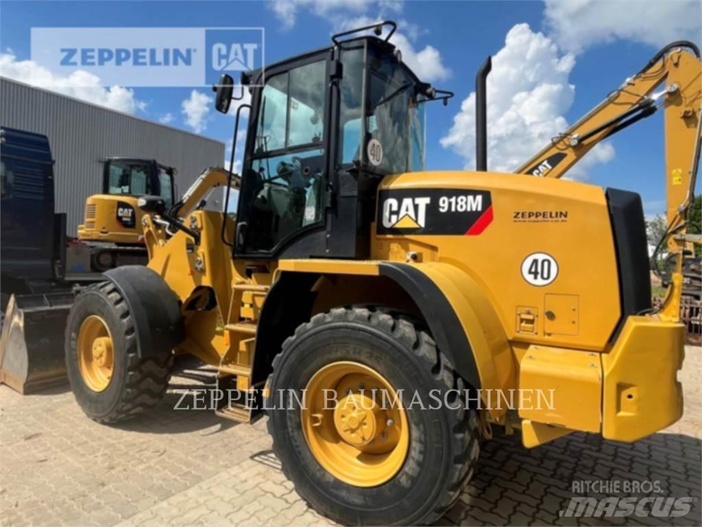 CAT 918M Фронтальные погрузчики