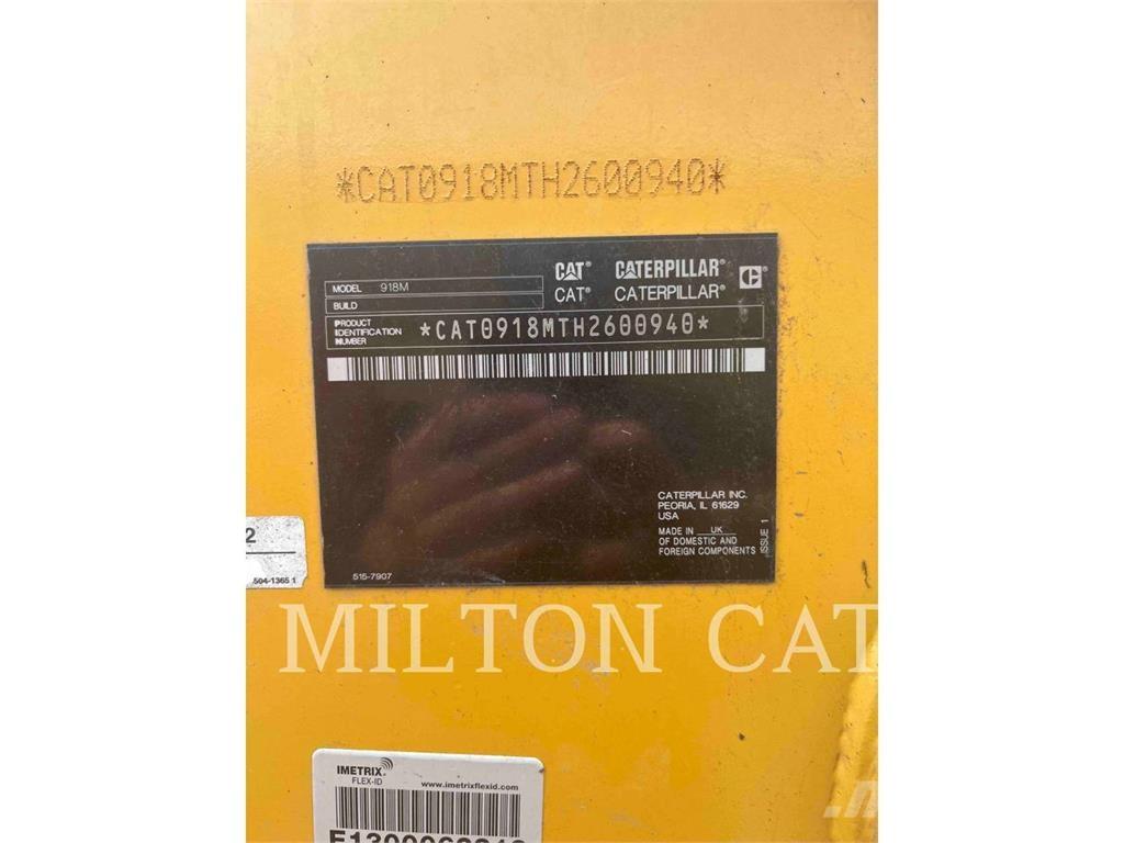 CAT 918M Фронтальные погрузчики
