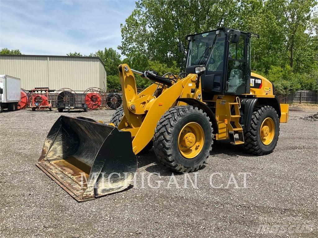 CAT 918M ARQ Фронтальные погрузчики