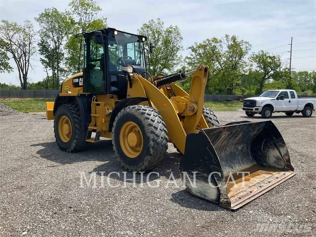 CAT 918M ARQ Фронтальные погрузчики